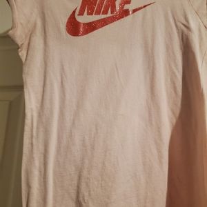 Nike tee